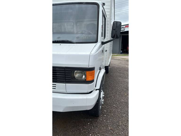 MERCEDES-BENZ - 710 (DIESEL) - 2002/2002 - Branca - Sob Consulta